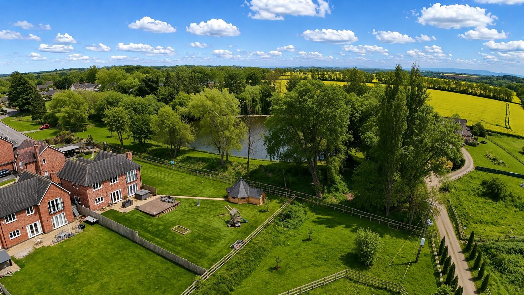 62 Prescott Court, Shrewsbury, SY4 2BF For Sale